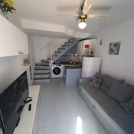 Apartment Playmar 269 *